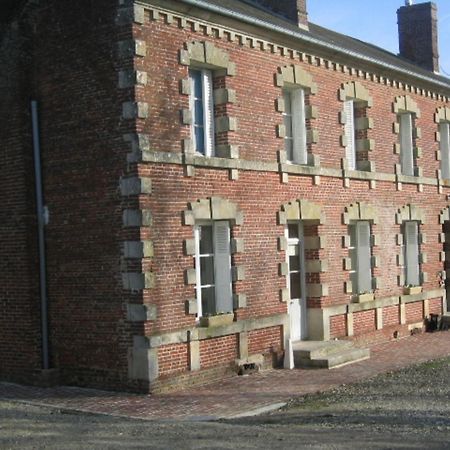 Chez Francine Et Xavier Bed & Breakfast Froissy  Екстериор снимка