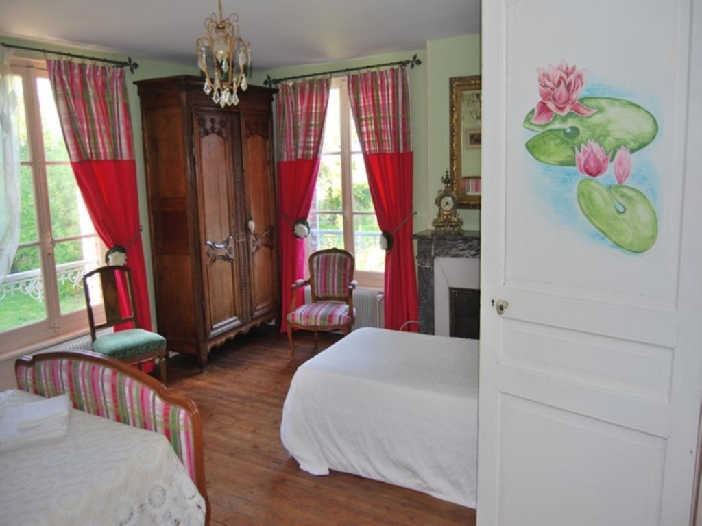 Chez Francine Et Xavier Bed & Breakfast Froissy  Екстериор снимка