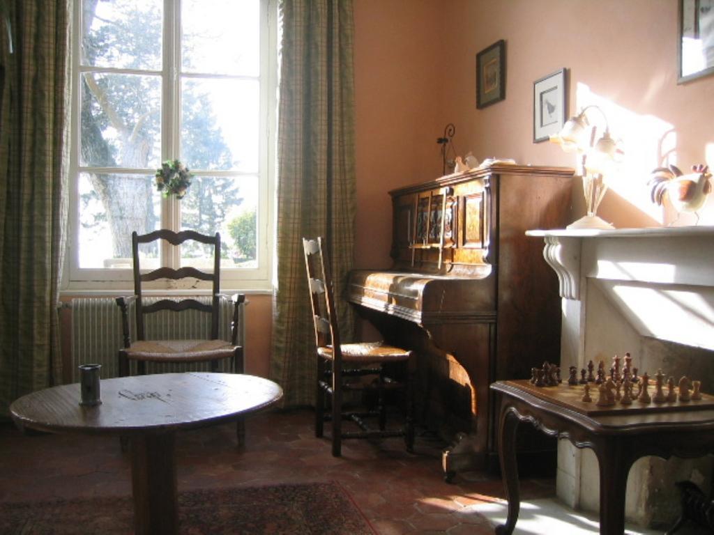 Chez Francine Et Xavier Bed & Breakfast Froissy  Екстериор снимка