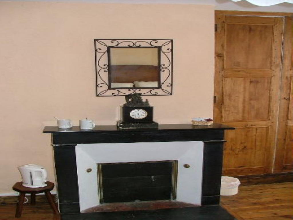 Chez Francine Et Xavier Bed & Breakfast Froissy  Екстериор снимка